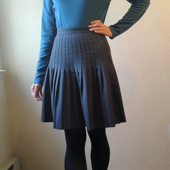 Vintage Dresses & Skirts - Vintage Gilmor Plaid Pleated A-line Mini-Skirt